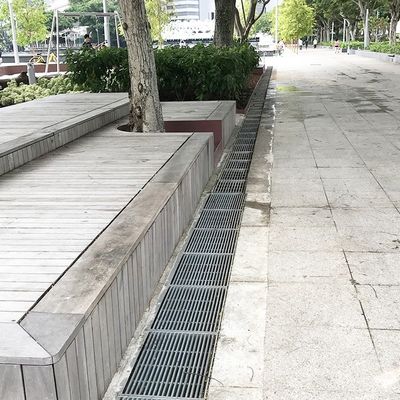 자동차 세탁 바닥 물 배수 맞춤 배수 채널과 스테인리스 스틸 그레이팅