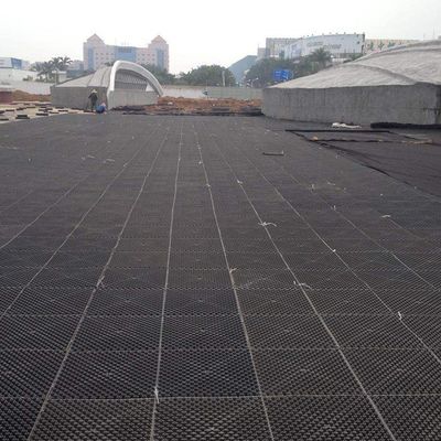 HDPE 덩어리 녹색 지붕 정원 기초막 4 평방 미터 당 양